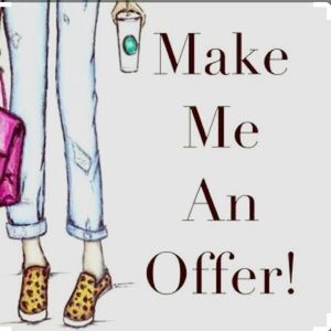 MAKE ME AN OFFER ON ANYTHING💗